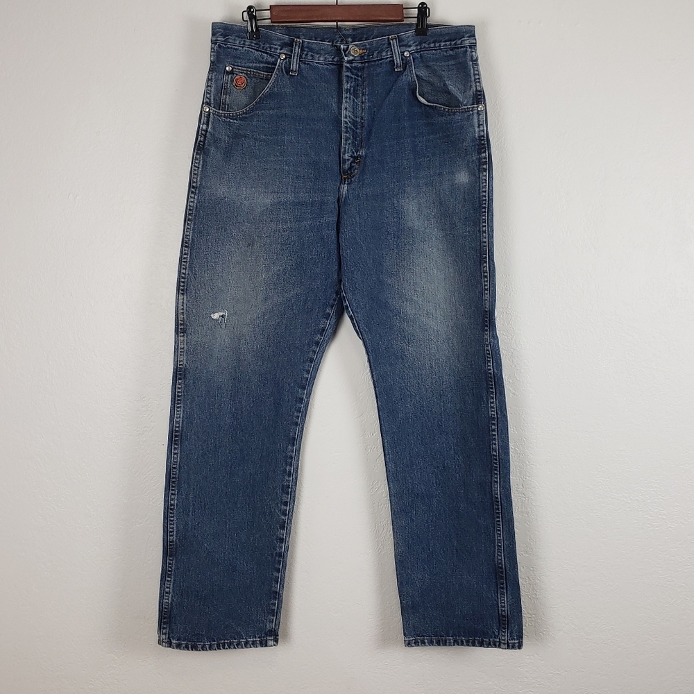 Wrangler 20X Relaxed Fit Bootcut Jeans 38×32